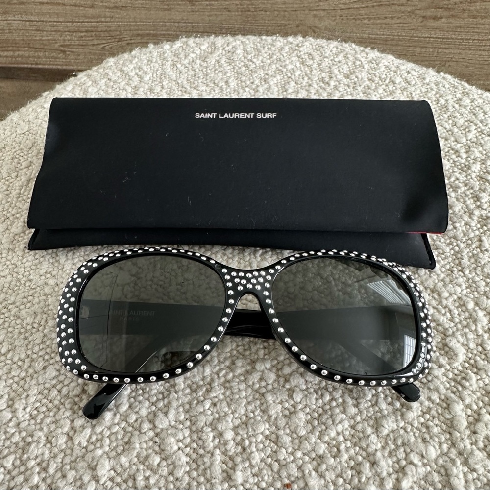SAINT LAURENT ROUND STUDDED SUNGLASSES
